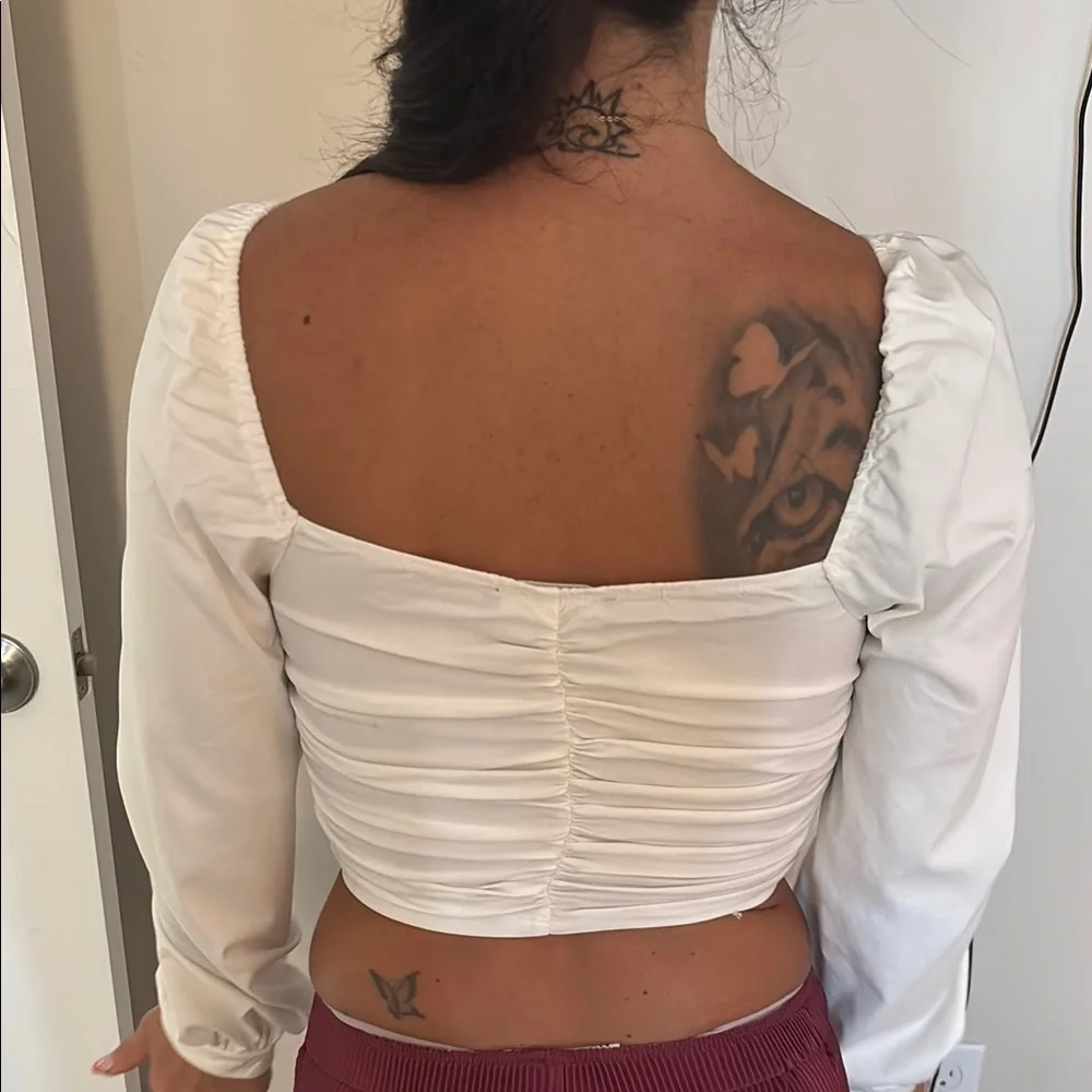 Blue Blush White Puff Sleeve Crop Blouse - Picture 2 of 3